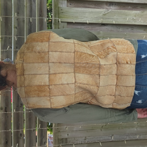 Sheepskin Vest - Picture 5 of 10